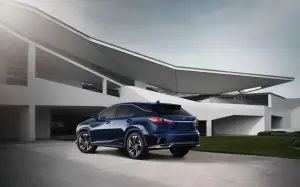 Lexus - nuove RX e GS 200t