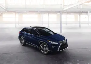 Lexus - nuove RX e GS 200t