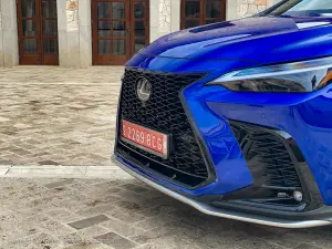 Lexus NX 2021 - Primo contatto - 12