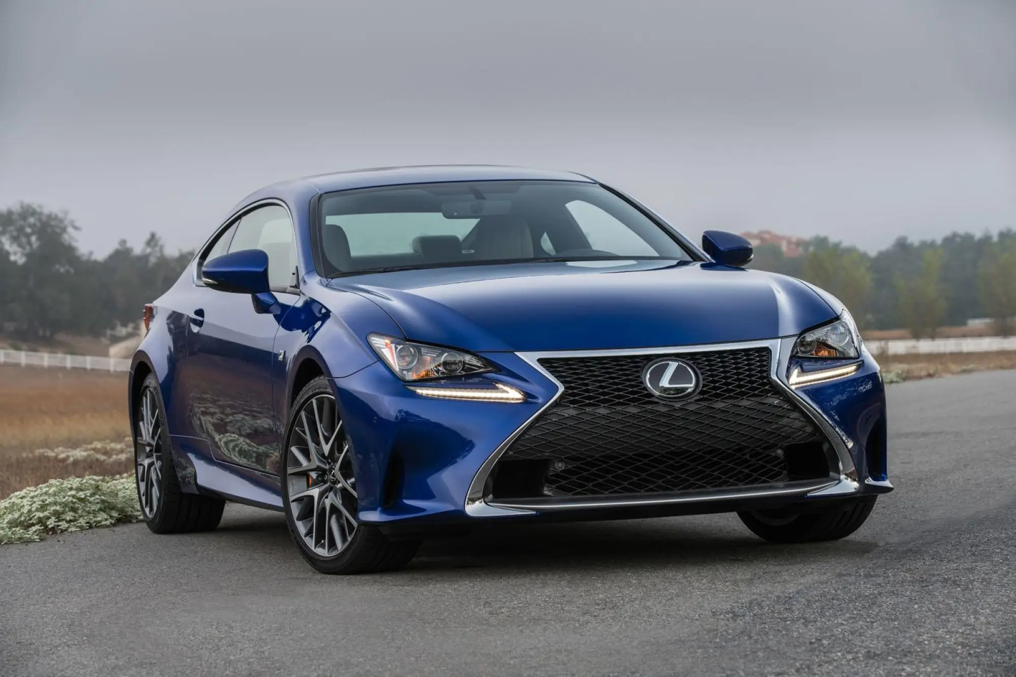 Lexus RC Coupe MY 2016 - 1