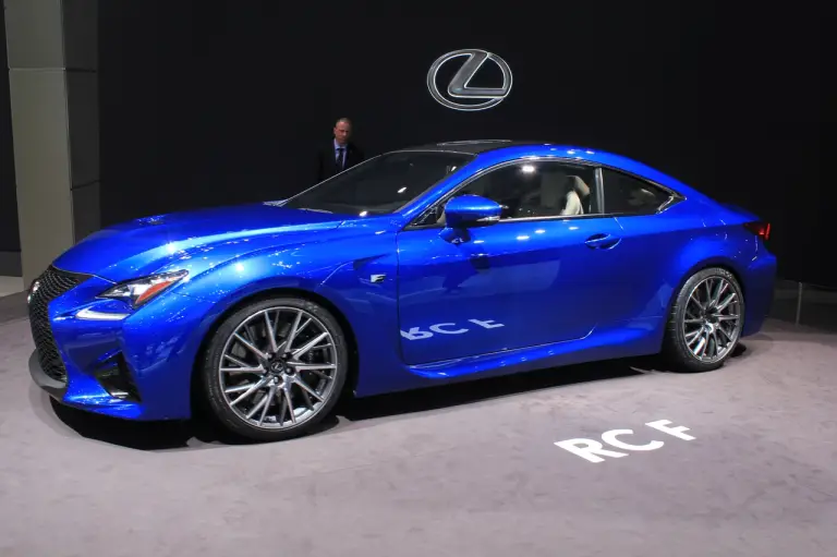 Lexus RC F Foto Live - Salone di Ginevra 2014 - 15