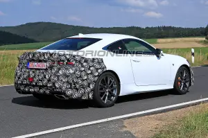 Lexus RC-F foto spia 24 luglio 2018 - 7