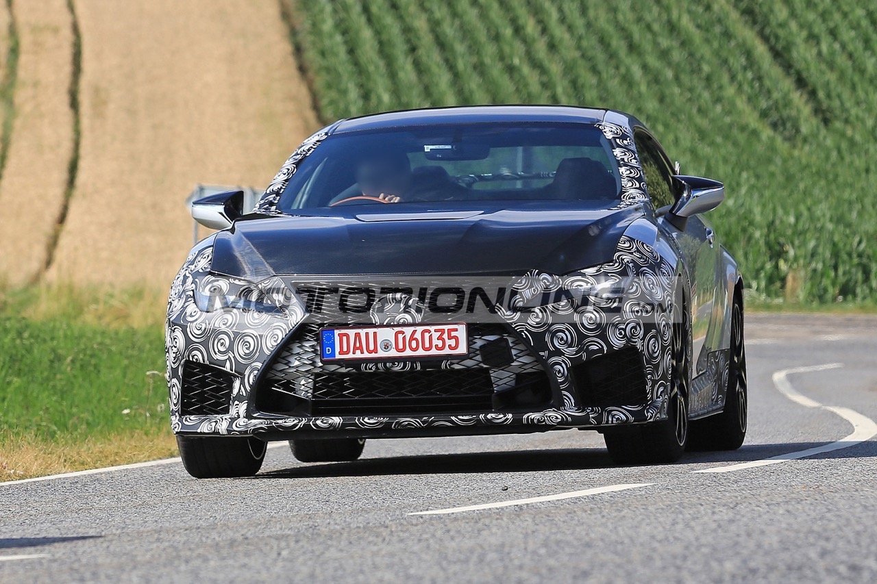 Lexus RC-F GT - Foto spia 25-7-2018