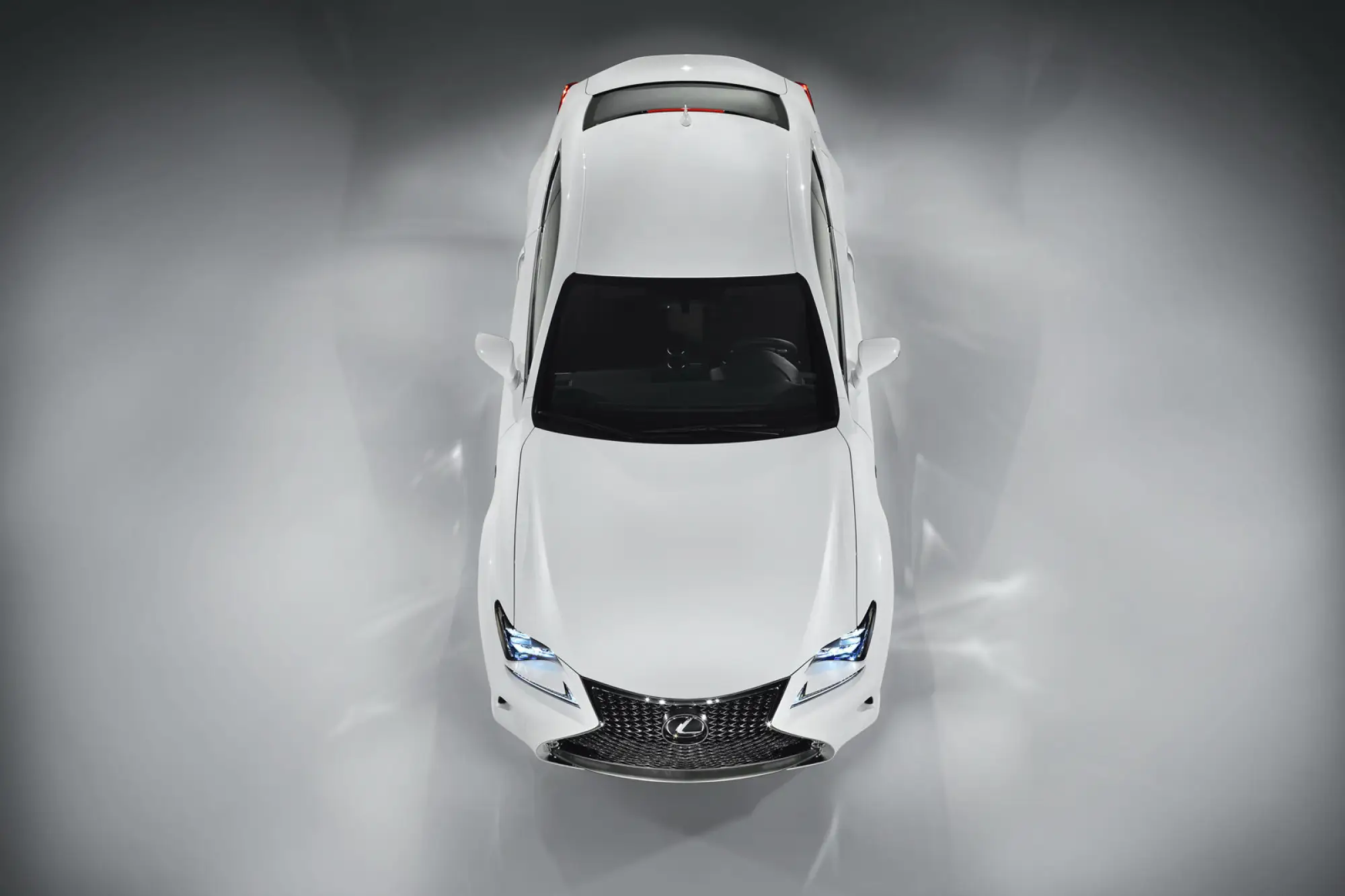 Lexus RC F Sport - 18