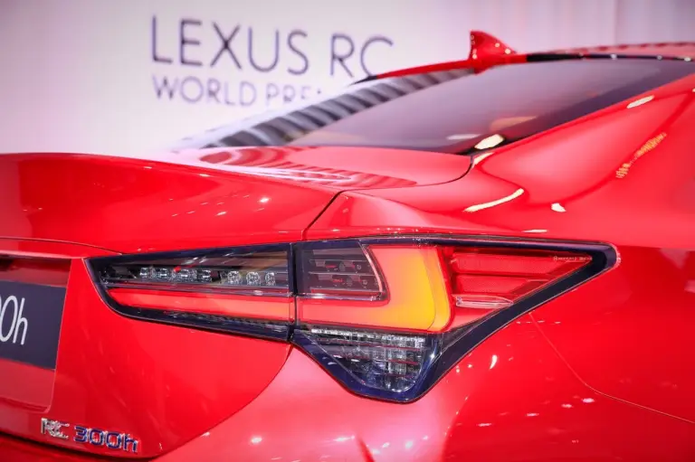 Lexus RC Facelift - Salone di Parigi 2018 - 16