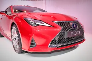 Lexus RC Facelift - Salone di Parigi 2018 - 19