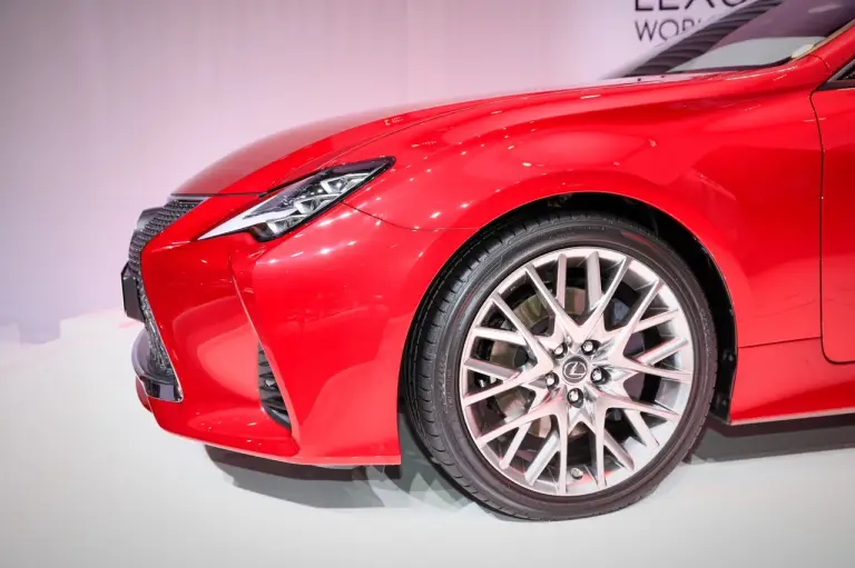 Lexus RC Facelift - Salone di Parigi 2018 - 23