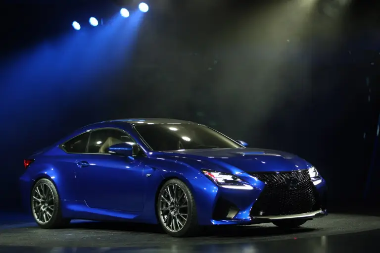  Lexus RCF - Salone di Detroit 2014 - 10