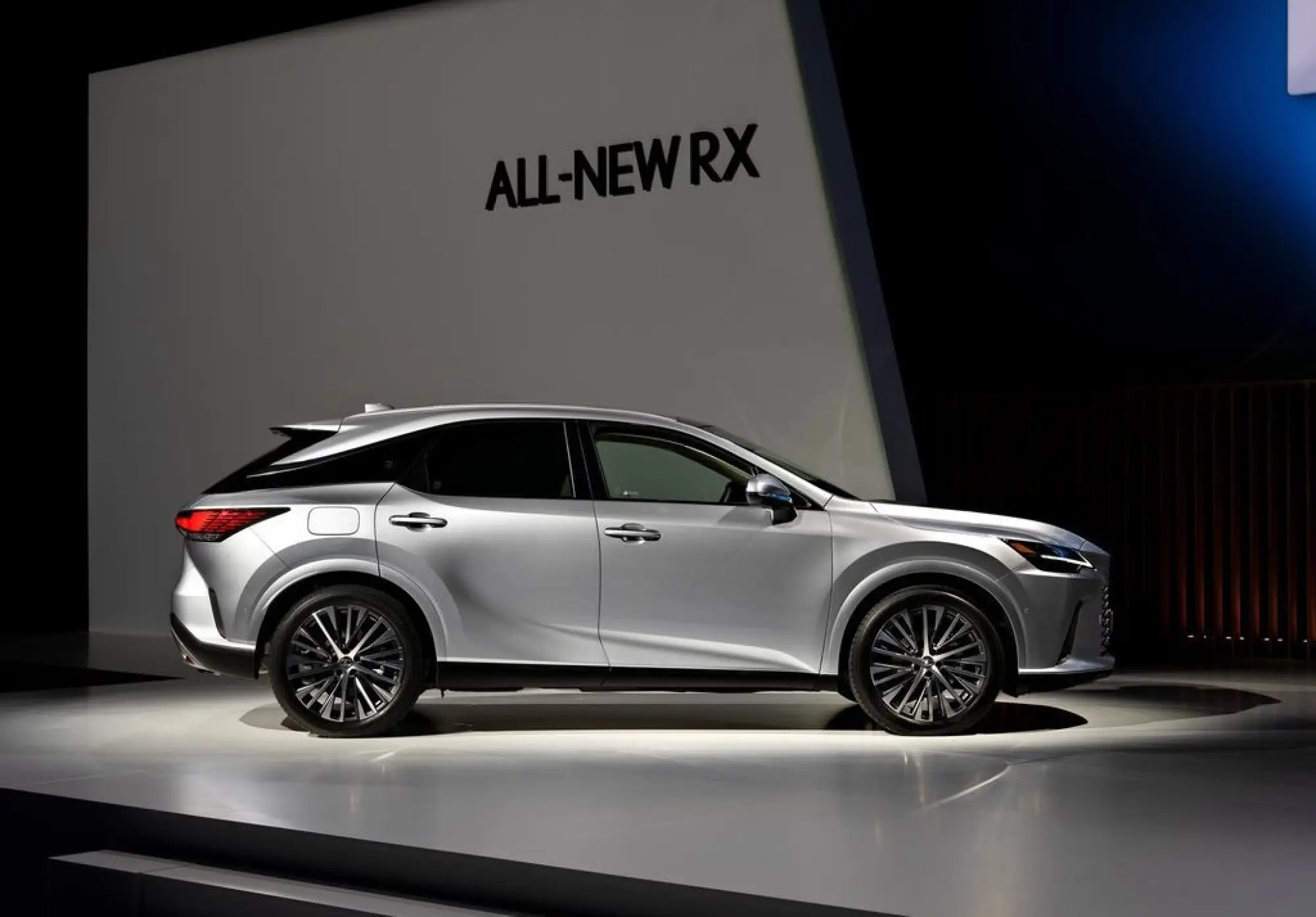 Lexus RX 2022 - 39