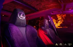 Lexus RX  Black Panther