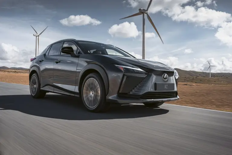 Lexus RZ 450e - Foto - 12