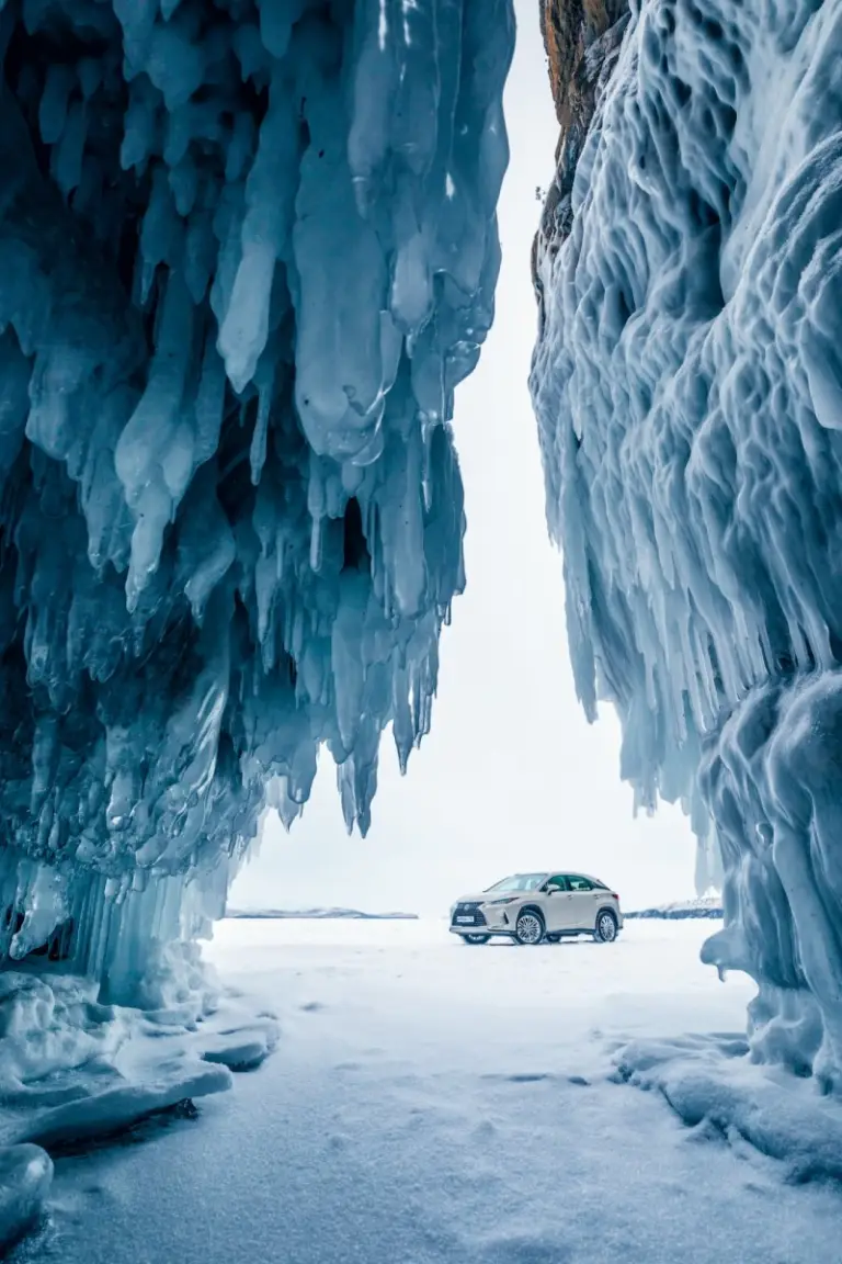 Lexus sul lago ghiacciato Baikal  - 34