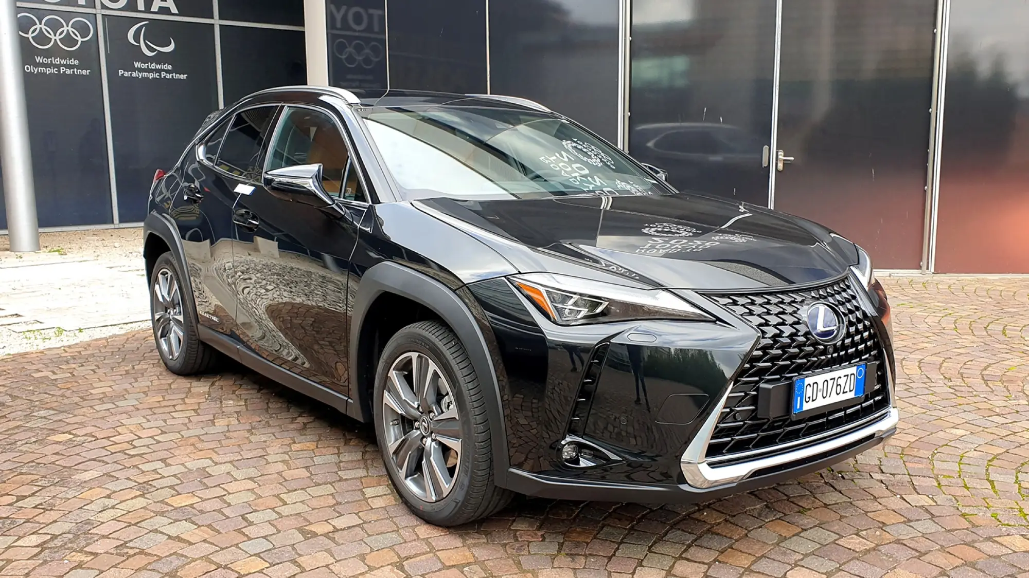 Lexus UX 300e 2021 - 30