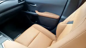 Lexus UX 300e 2021