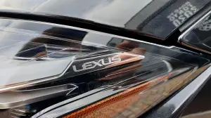 Lexus UX 300e 2021