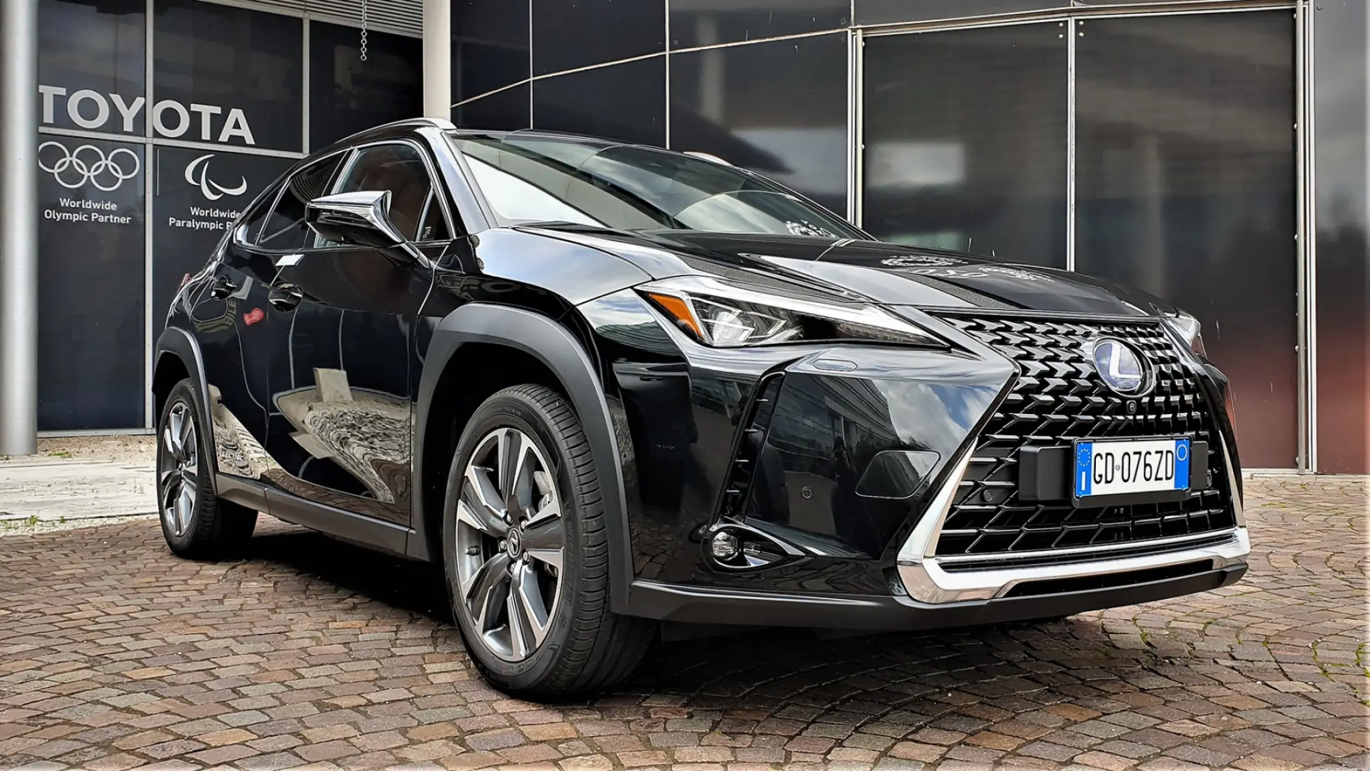 Lexus UX 300e 2021 - 21