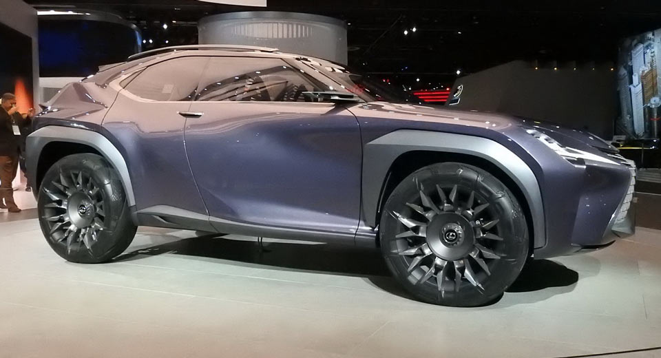 Lexus UX Concept Salone di Detroit 2017