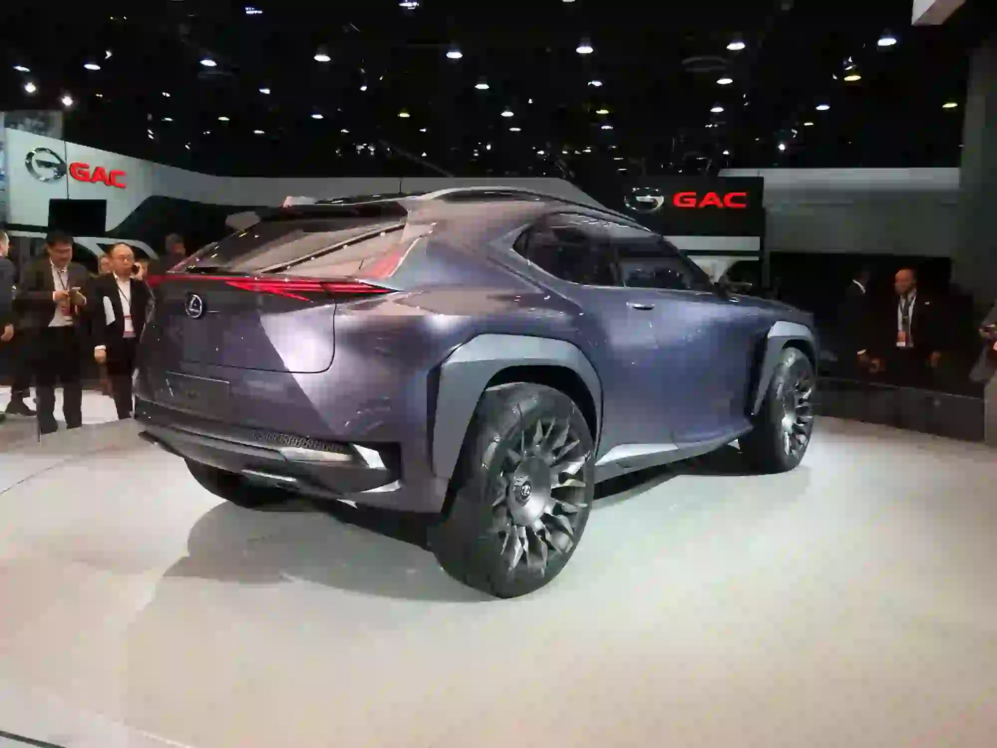 Lexus UX Concept Salone di Detroit 2017 - 8