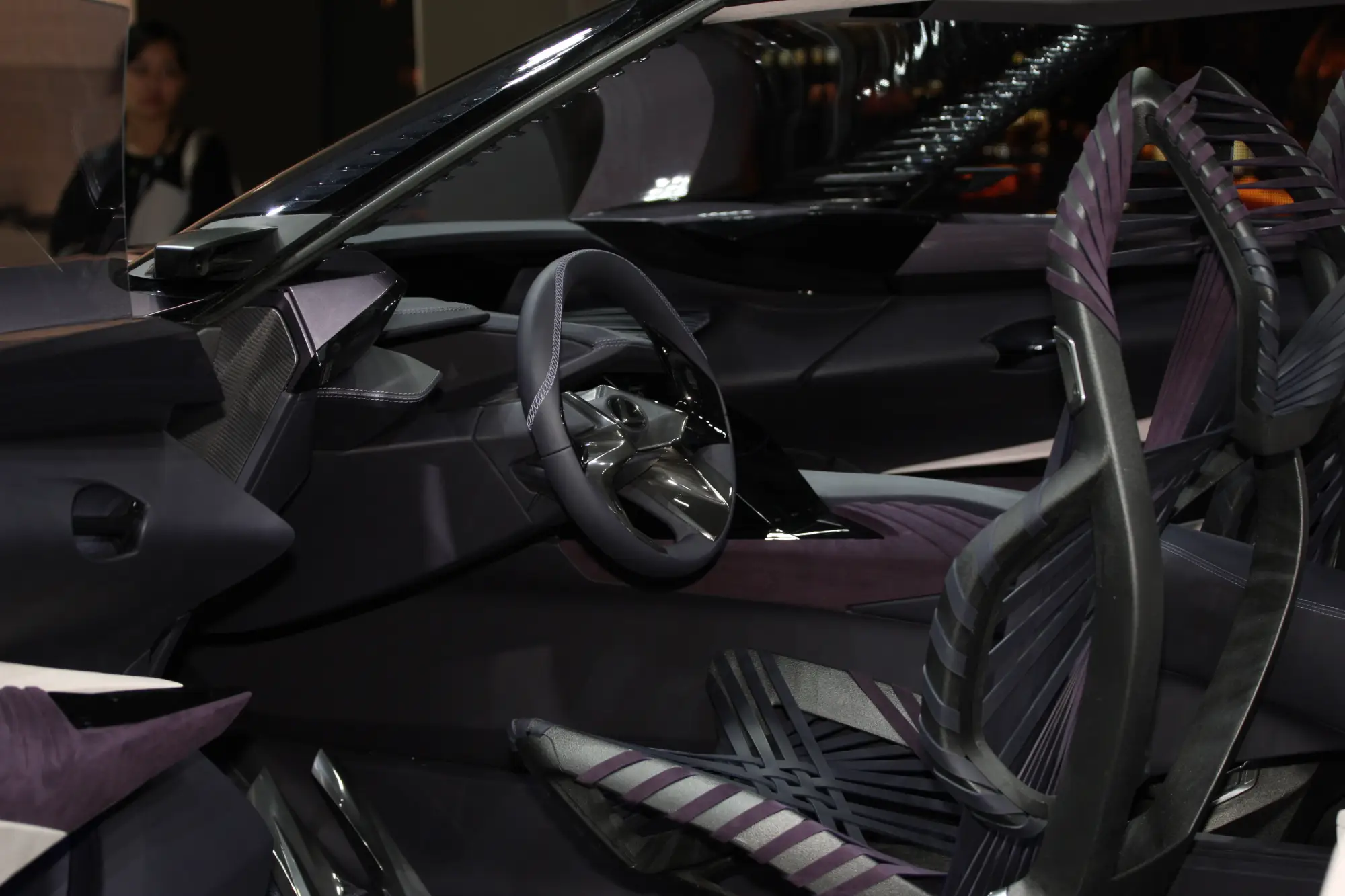 Lexus UX Concept - Salone di Parigi 2016 - 4
