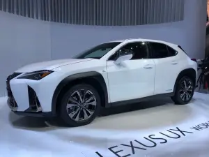 Lexus UX crossover - Salone di Ginevra 2018  - 4