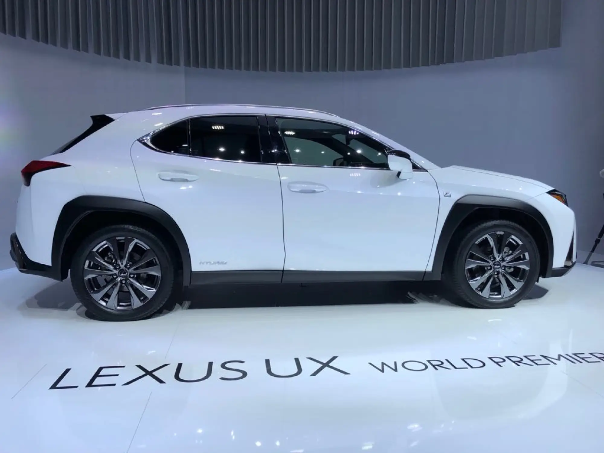 Lexus UX crossover - Salone di Ginevra 2018  - 8