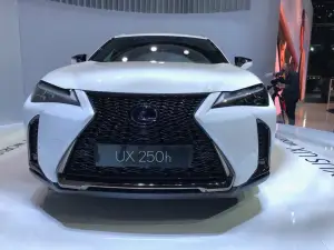 Lexus UX crossover - Salone di Ginevra 2018  - 10