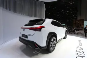 Lexus UX (foto live) - Salone di Ginevra 2018