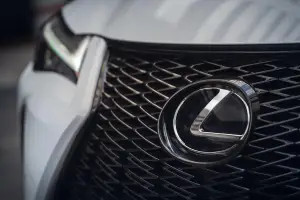 Lexus UX Hybrid MY 2023