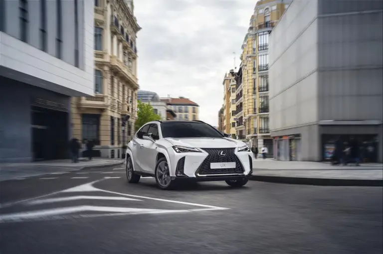 Lexus UX Hybrid MY 2023 - 5
