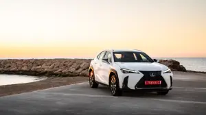 Lexus UX Hybrid - nuove foto - 2