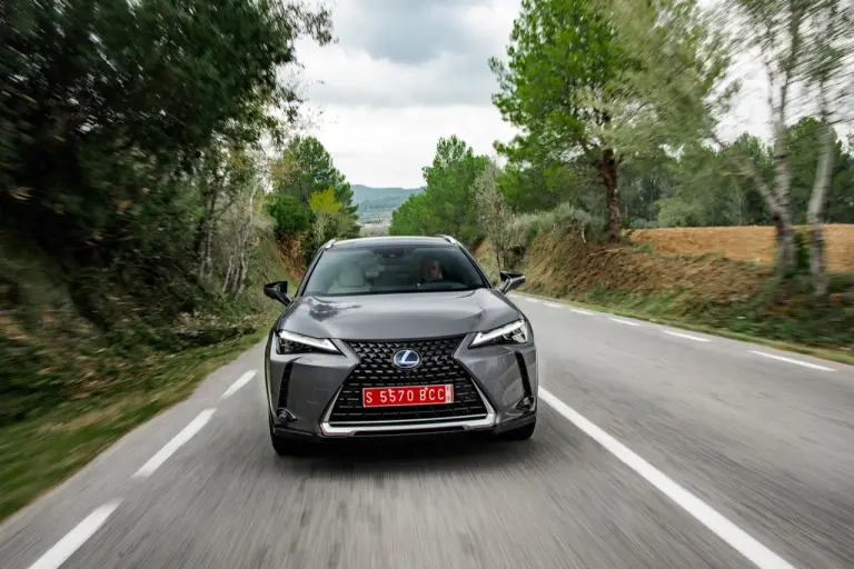 Lexus UX Hybrid - nuove foto - 29