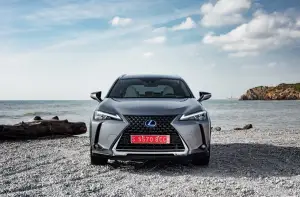 Lexus UX Hybrid - nuove foto - 52