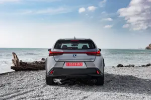 Lexus UX Hybrid - nuove foto - 53