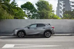 Lexus UX Hybrid - nuove foto - 58