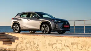 Lexus UX Hybrid - nuove foto - 65