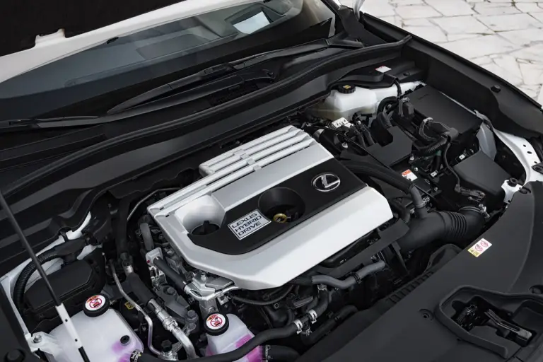 Lexus UX Hybrid - nuove foto - 72