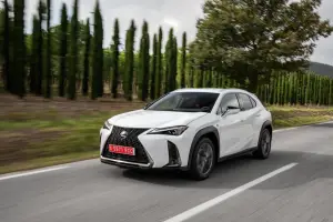 Lexus UX Hybrid - nuove foto - 83