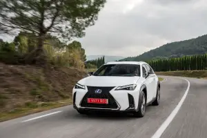 Lexus UX Hybrid - nuove foto - 87