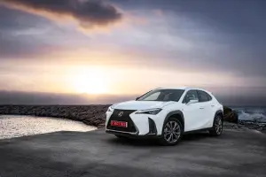 Lexus UX Hybrid - nuove foto - 120