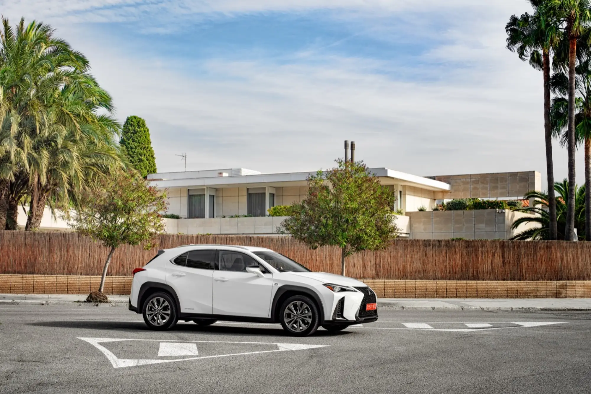 Lexus UX Hybrid - nuove foto - 124