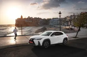 Lexus UX Hybrid - nuove foto - 126