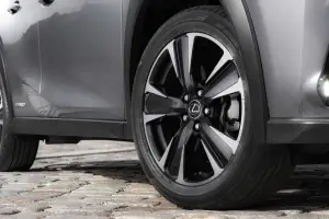 Lexus UX Hybrid - nuove foto - 157