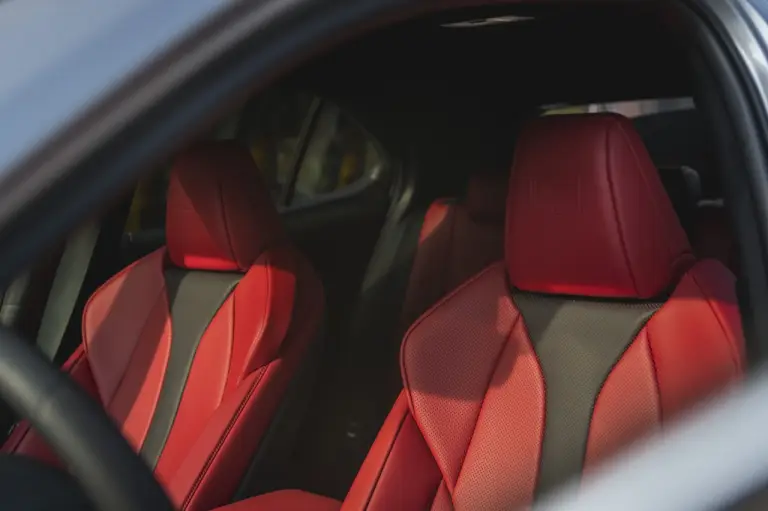 Lexus UX Hybrid - nuove foto - 219