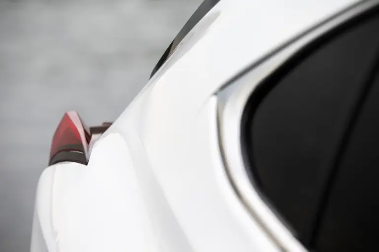 Lexus UX Hybrid - nuove foto - 221
