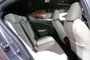 Lexus UX - Salone di Parigi 2018