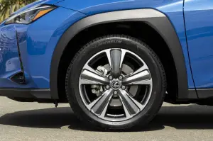 LEXUS UX300e prova 2021