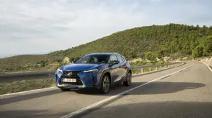 LEXUS UX300e prova 2021