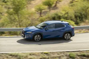 LEXUS UX300e prova 2021