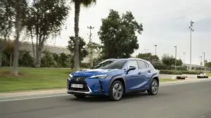 LEXUS UX300e prova 2021
