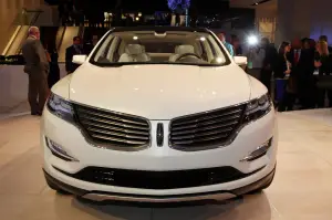 Lincoln MKC - Salone di Detroit 2013 - 5
